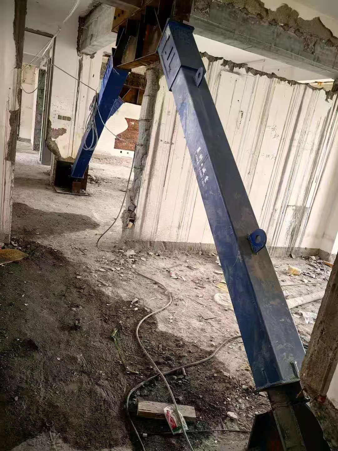 成安柱子粘钢加固施工工艺
